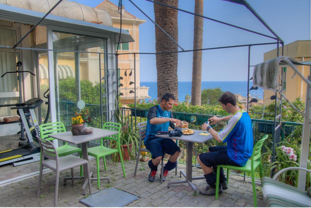 Hotel Deutsche Familien Finale Ligure Dış mekan fotoğraf