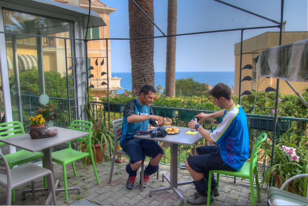 Hotel Deutsche Familien Finale Ligure Dış mekan fotoğraf