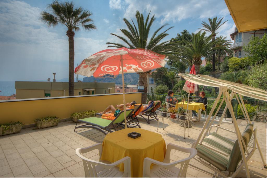 Hotel Deutsche Familien Finale Ligure Dış mekan fotoğraf