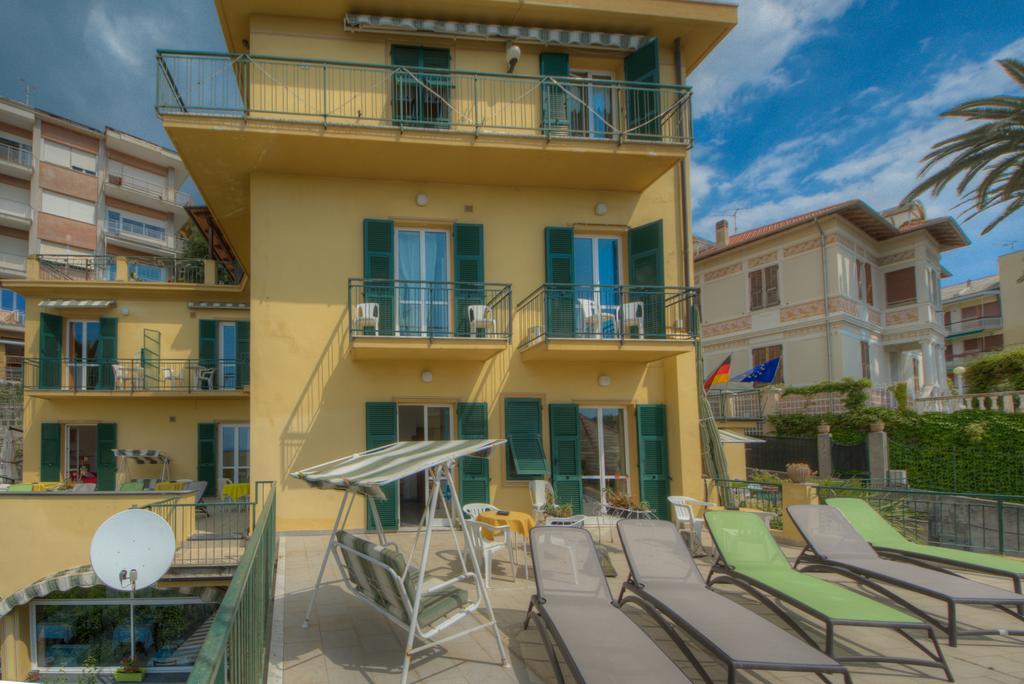 Hotel Deutsche Familien Finale Ligure Dış mekan fotoğraf