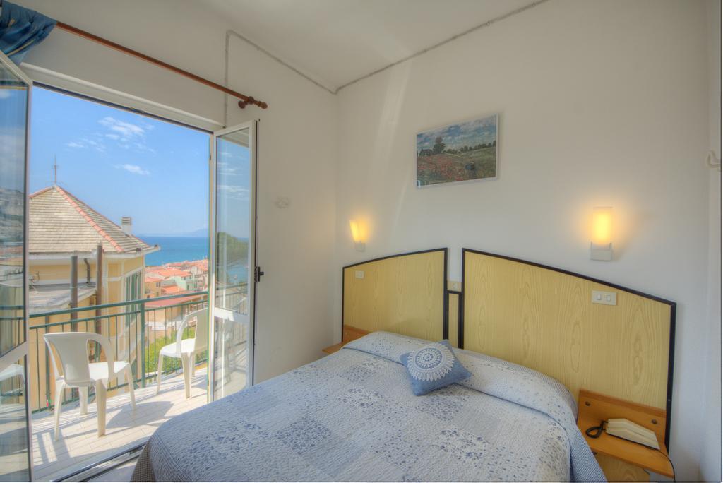 Hotel Deutsche Familien Finale Ligure Dış mekan fotoğraf