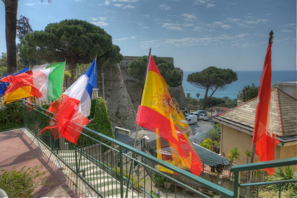 Hotel Deutsche Familien Finale Ligure Dış mekan fotoğraf